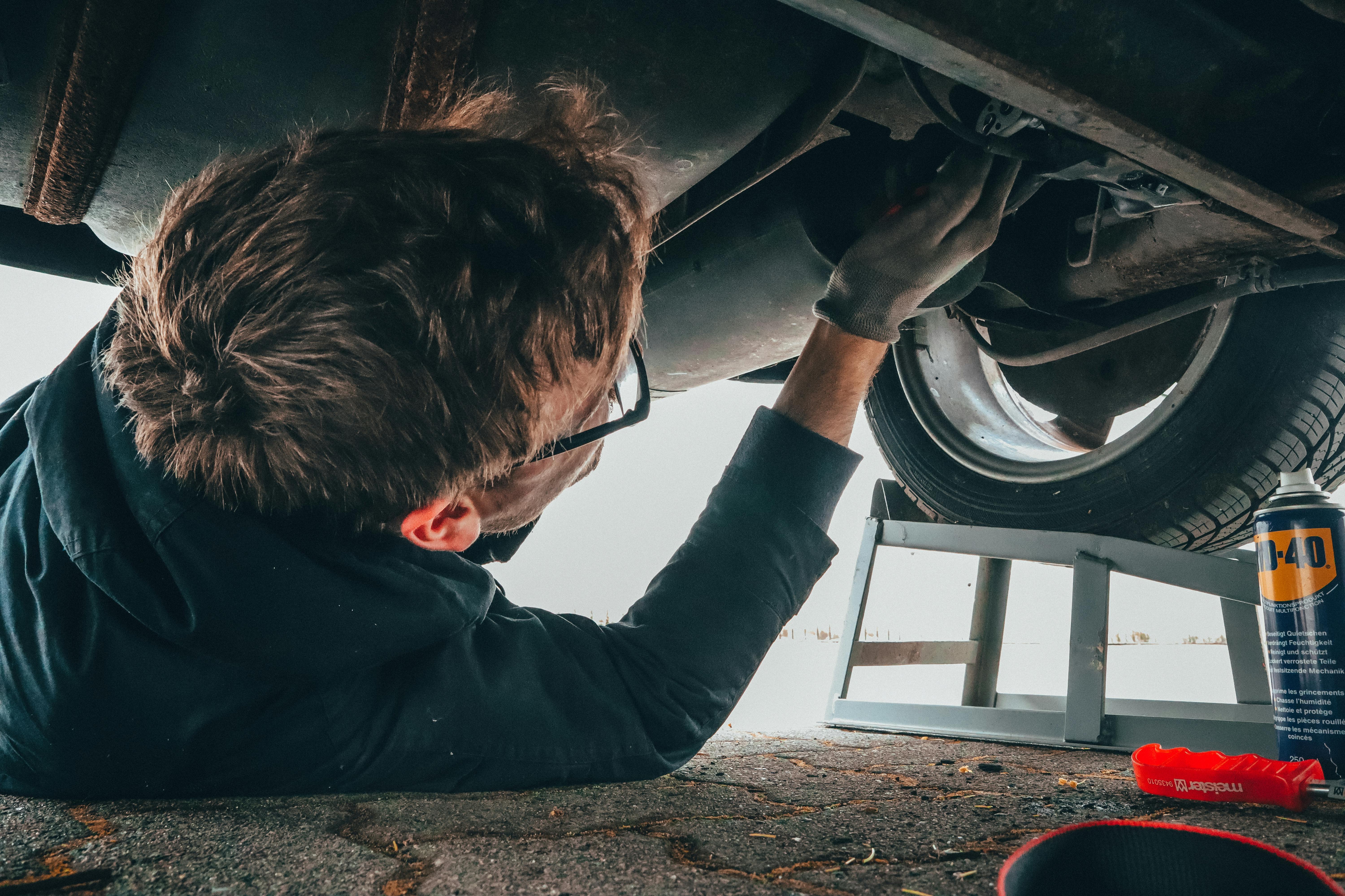 Oil change service for fleet vehicles